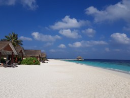 Kudafushi Resort & Spa - Wunderschöner Strandbereich